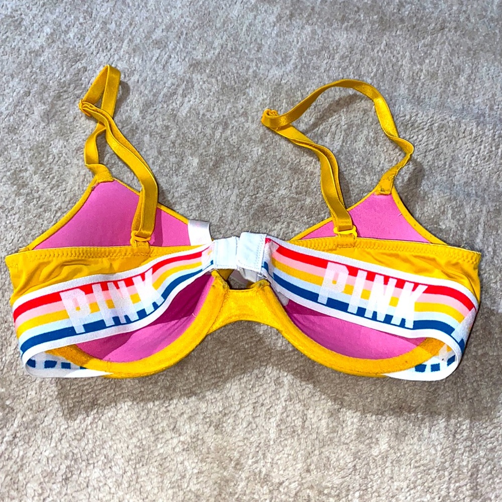 VS size 32 a bra